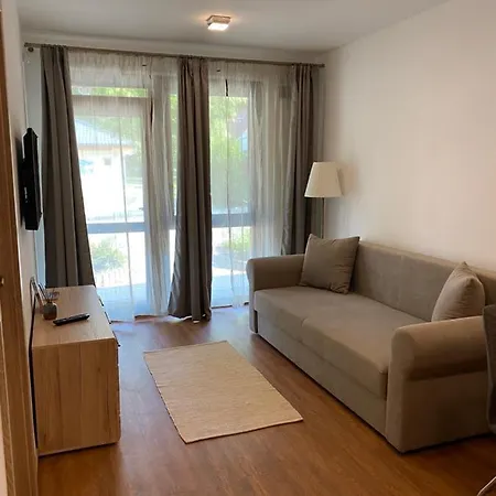 Molo Apartmanhaz Balatonszemes